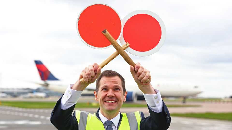 Reform UK 试图走向务实严肃