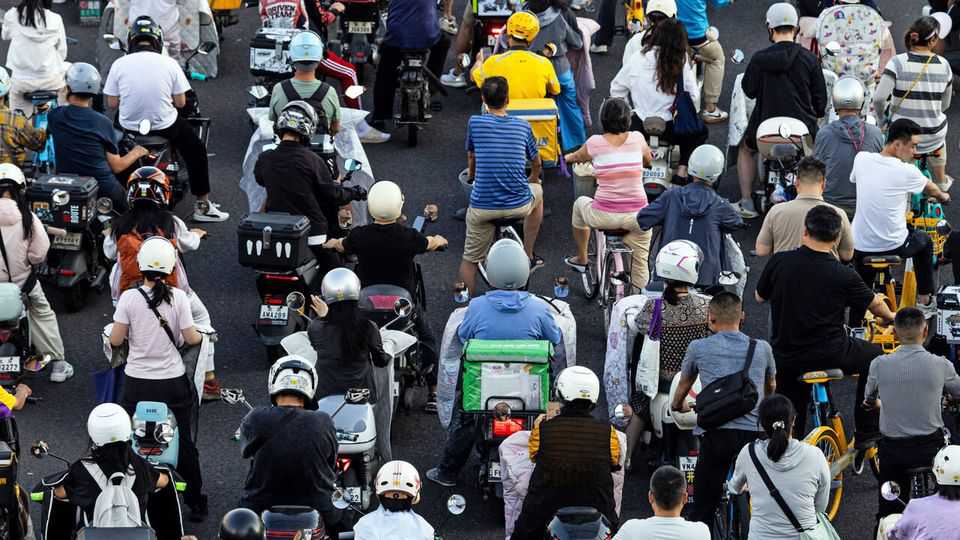 中国本应放宽财政政策，却在反其道而行之