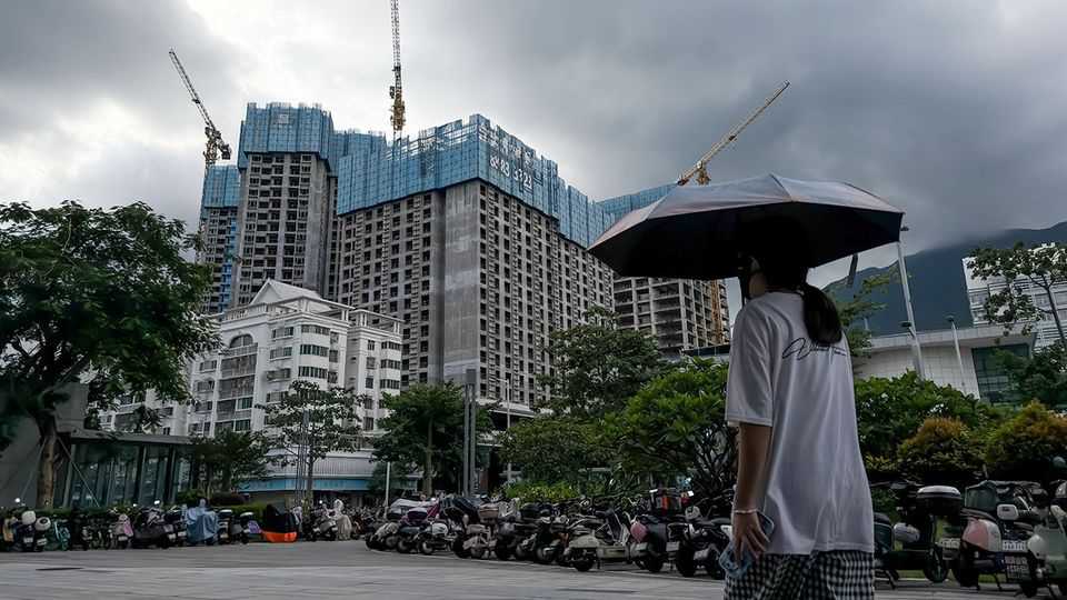 中国试图跨越房地产低迷期