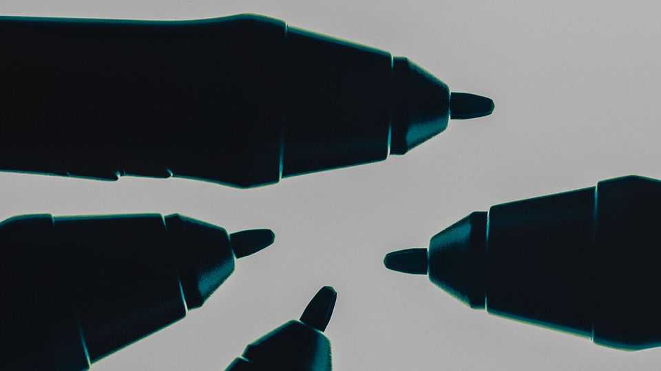 真的能用笔做气管切开术吗？